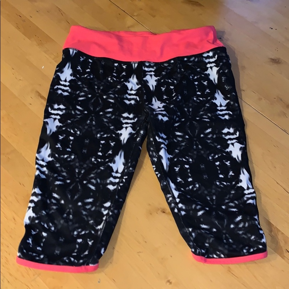 Fabletics Crop Leggings
